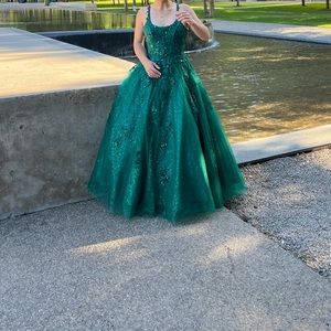 EMERALD GREEN PROM DRESS!!